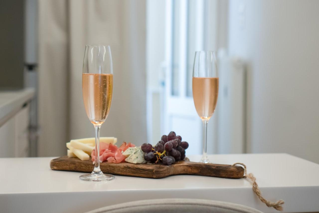 Elegant Suite - ピレウス エクステリア 写真